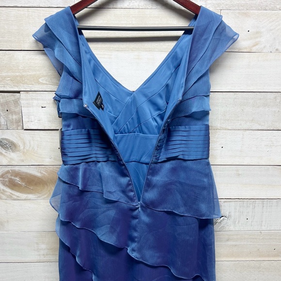 Adrianna Papell Dress Womens 8P Blue Tiered Layered Sleeveless V Neck Cocktail - Picture 6 of 13